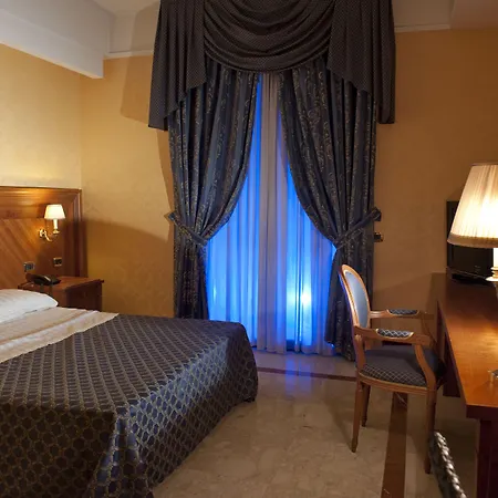 Ξενοδοχείο Giulia Ocean Club 4*