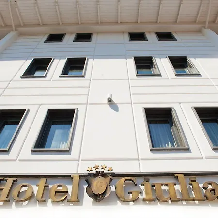 Giulia Ocean Club Hotel 4*